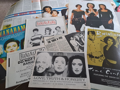 Bananarama collection of - -,