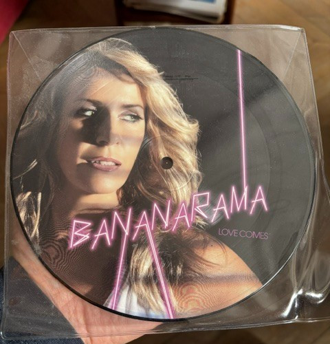 Bananarama love comes rare - bananarama,